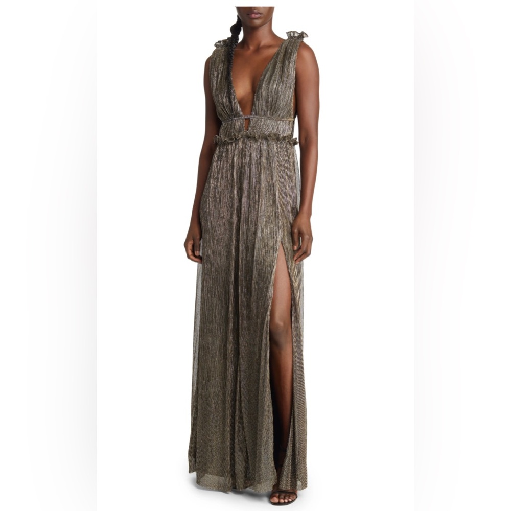 Lulus gown